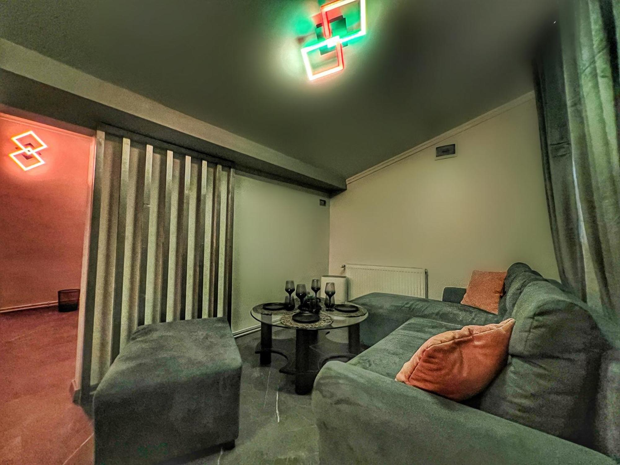 Luxor - Jacuzzi&Cozy Apartments Σίμπιου Εξωτερικό φωτογραφία